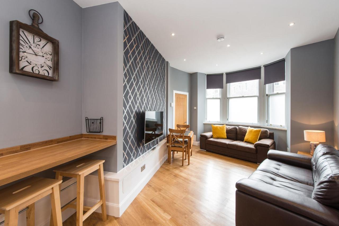 Spacious Grassmarket 2 bedroom apartment Edimburgo Exterior foto