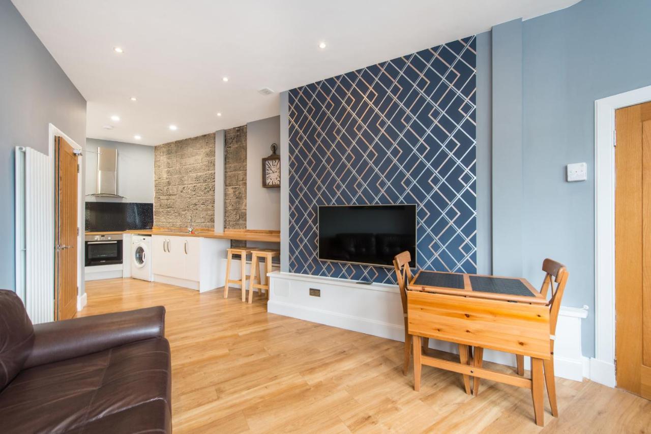 Spacious Grassmarket 2 bedroom apartment Edimburgo Exterior foto